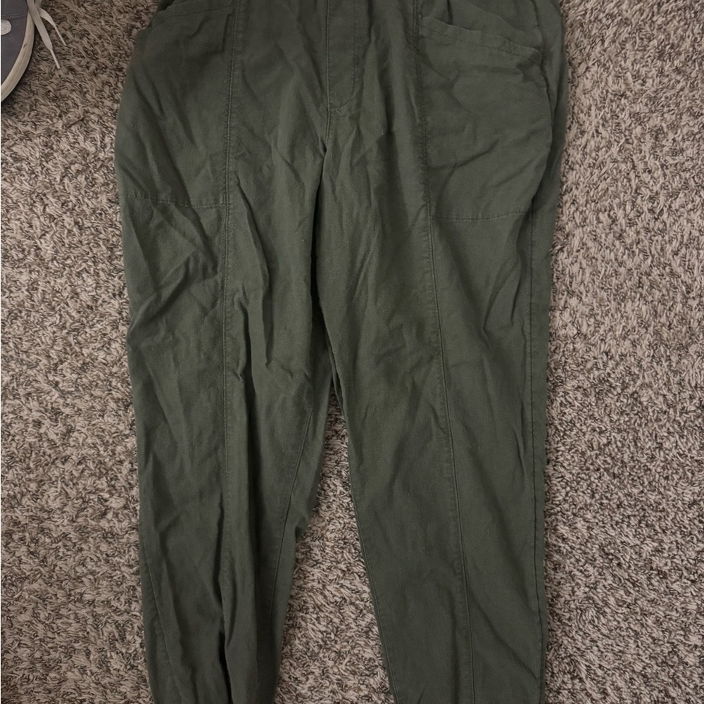 Women’s linen pants